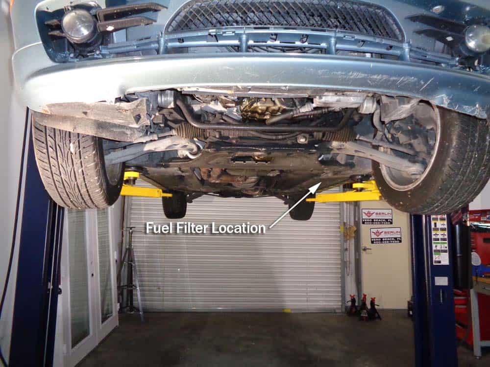 bmw E46 fuel filter - locate the fuel filter under vehicle