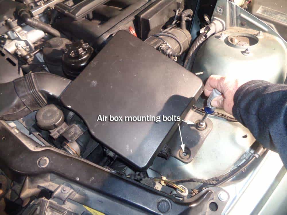 BMW E46 Belt Replacement - remove the airbox from engine