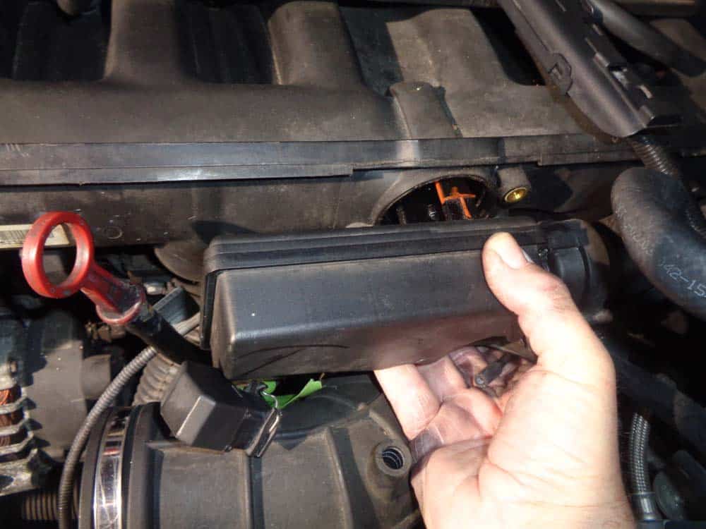 BMW rough idle on startup - Remove the DISA valve from the intake manifold