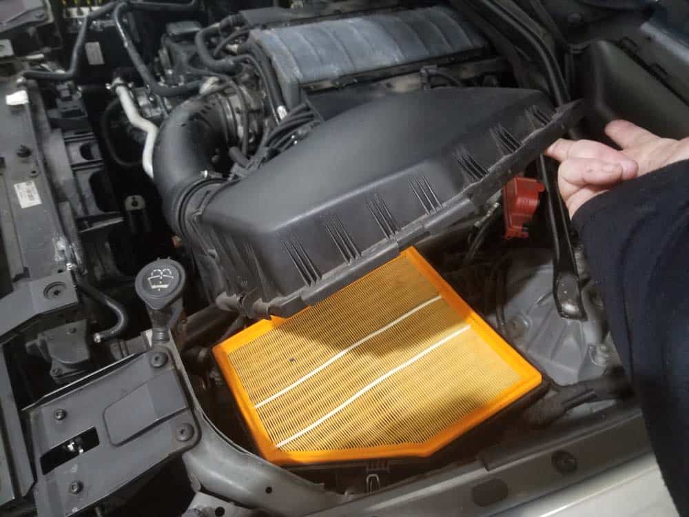 BMW 645ci Air Filter Replacement - 6 Series - E63/64