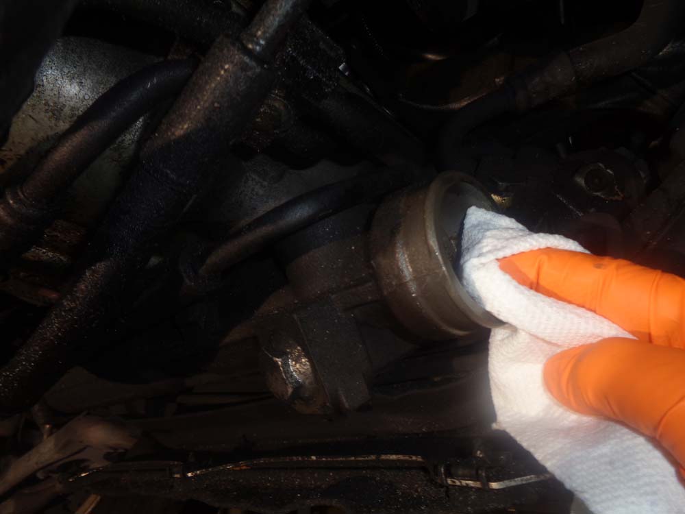 BMW E46 Tie Rod Repair - thoroughly clean out the old steering rack where tie rod attaches.