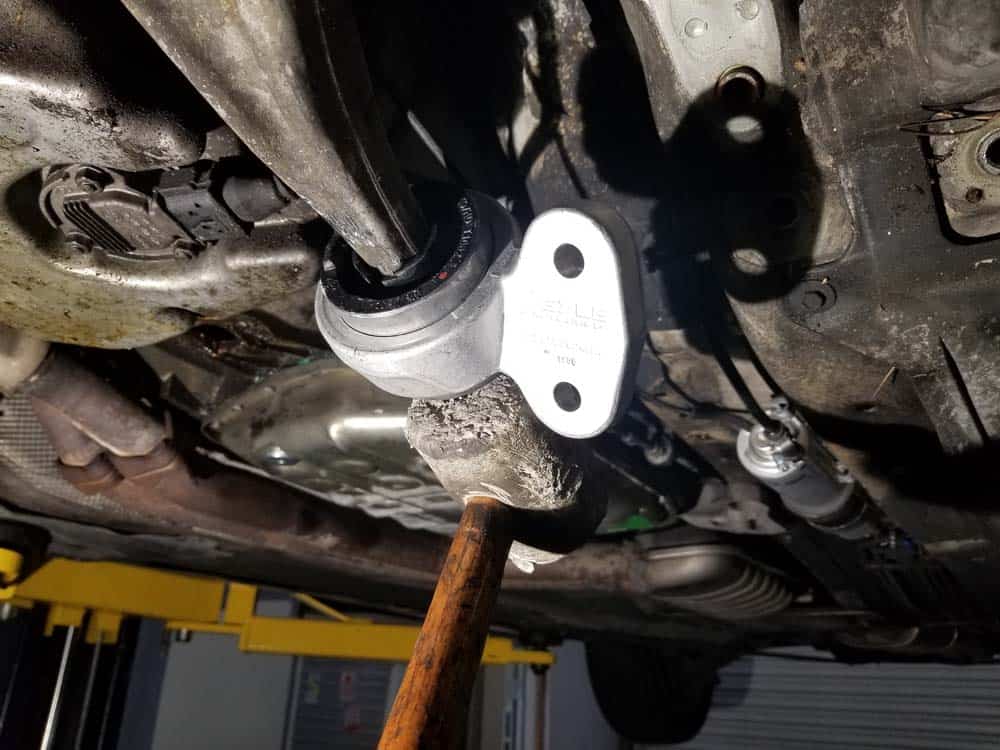 e46 control arm bushing - install control arm bushing