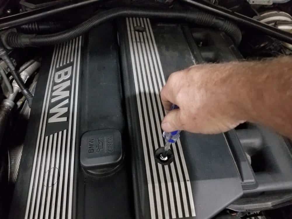 BMW E60 Front Oxygen Sensors - remove the left engine cover