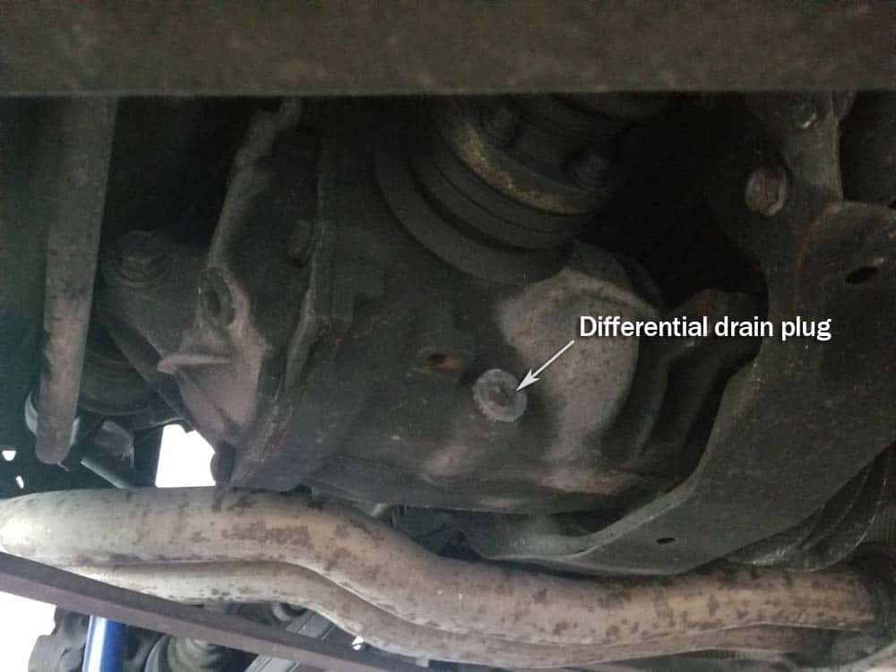  BMW E46 differential fluid change - Locate the differential drain plug