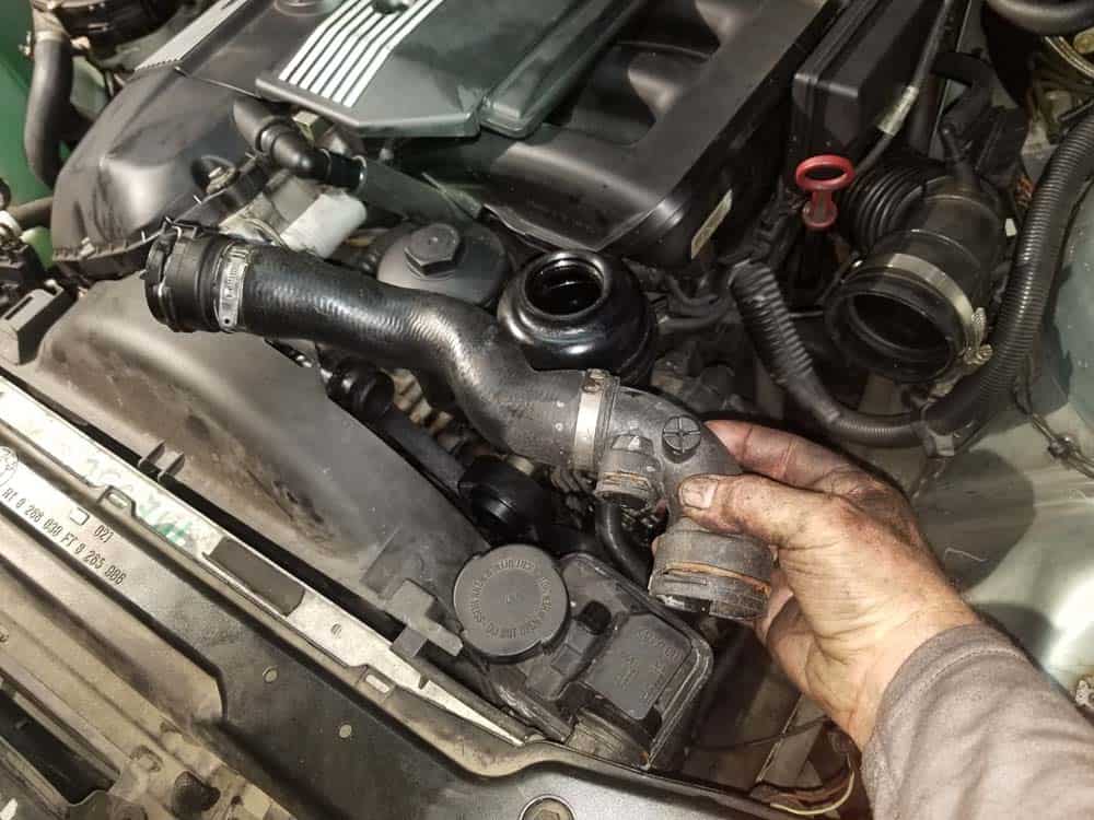 BMW E46 Belt Replacement - remove top coolant hose