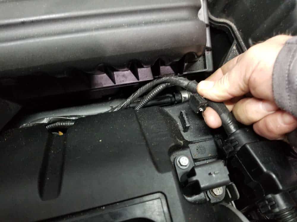 MINI r56 valve cover gasket replacement - remove wiring harness