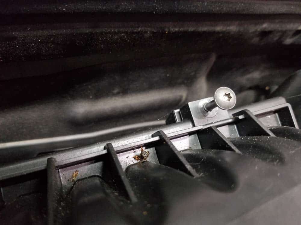 MINI r56 valve cover gasket replacement - remove air box cover