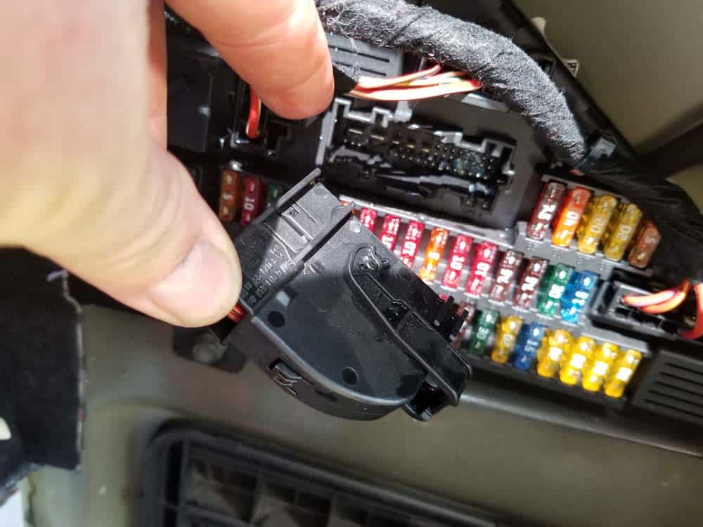 bmw e61 trunk leak - pull out electricasl connectors and dry