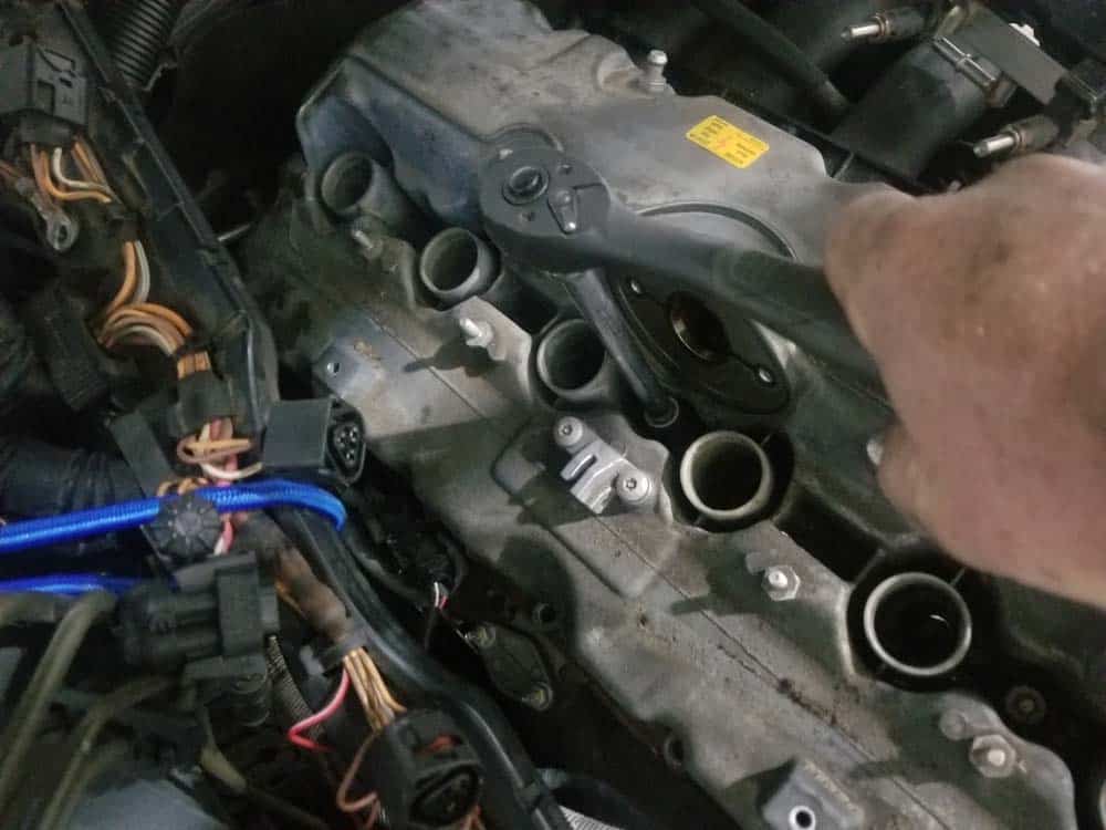 BMW E60 valve cover repair - remove interior mounting bolts