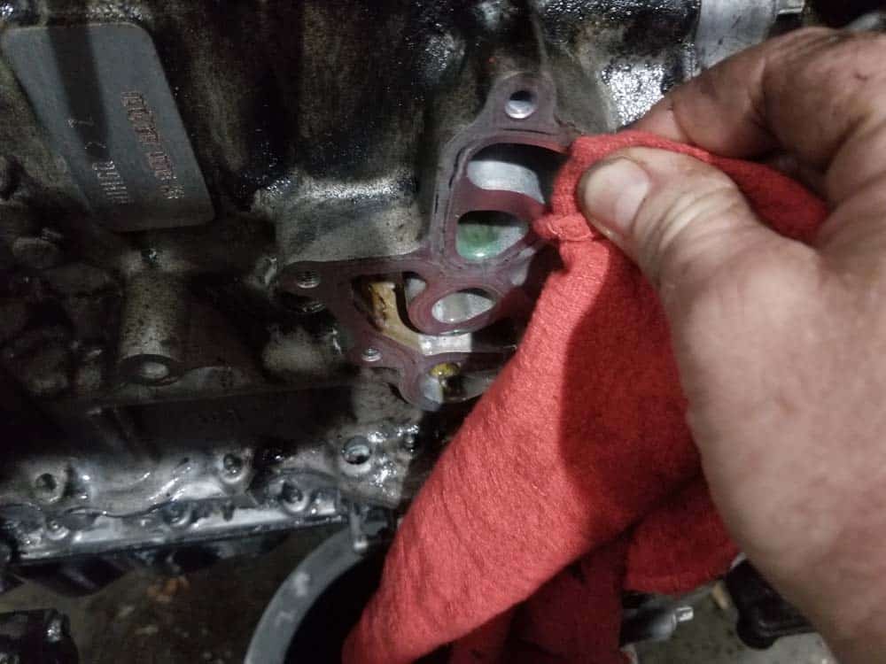MINI R56 oil filter housing leak repair - thoroughly clean engine gasket surface