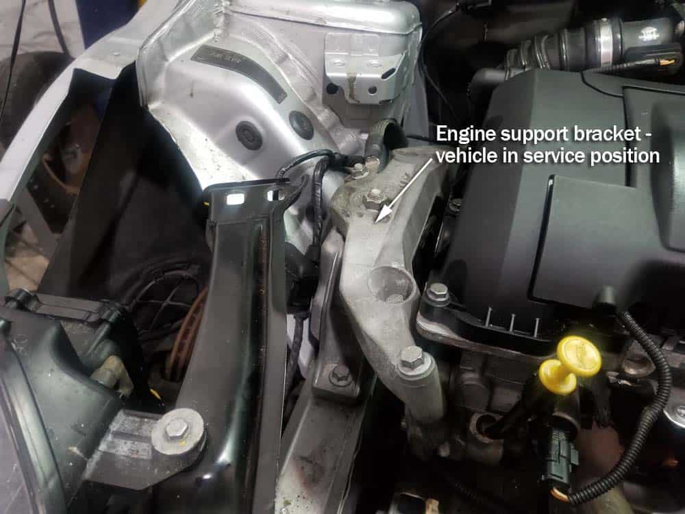 MINI R56 engine mount replacement - access to top engine mount in service position