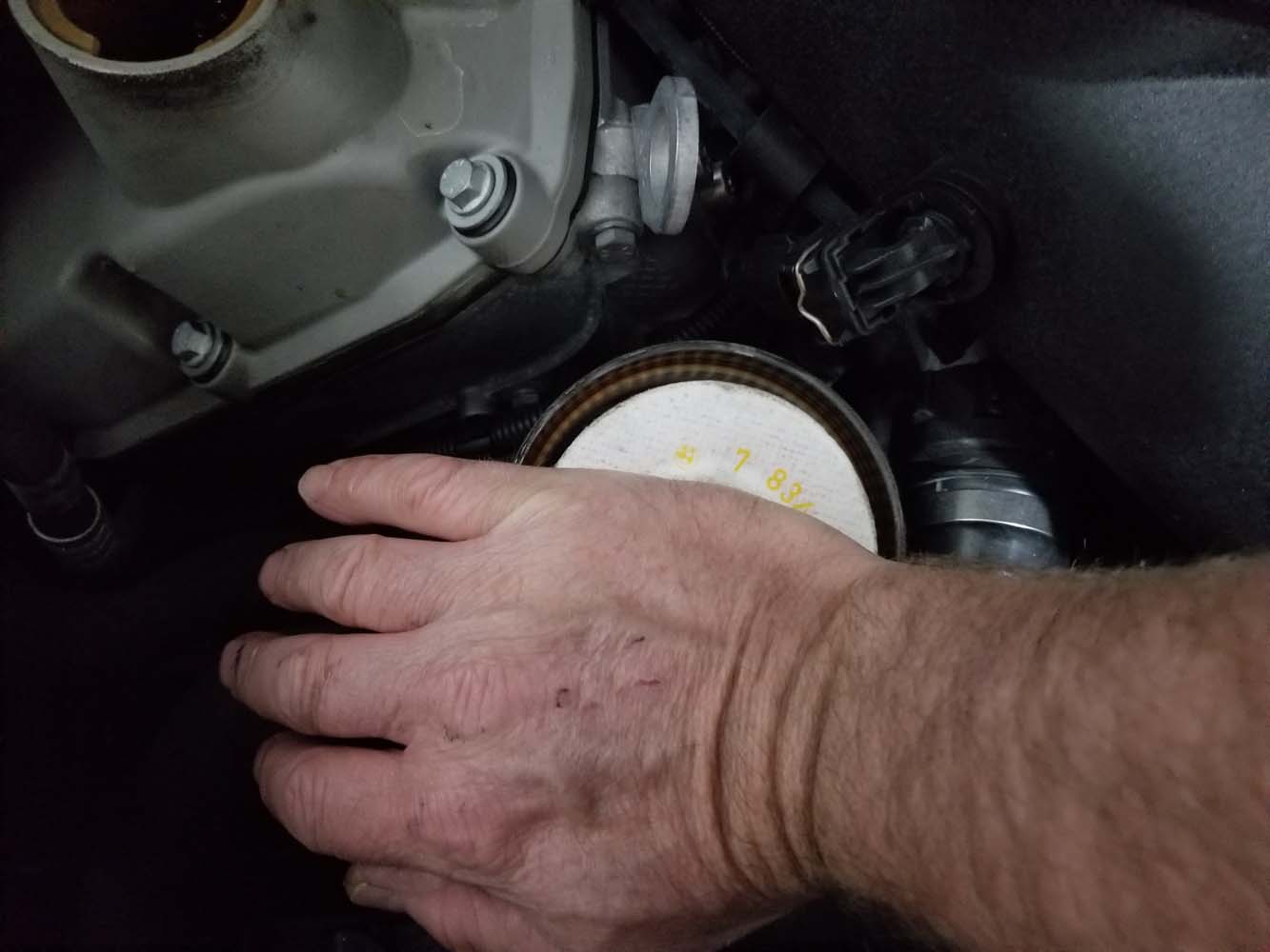 BMW E90 M3 oil change - apply pressure with the palm of your hand to lock the filter in place