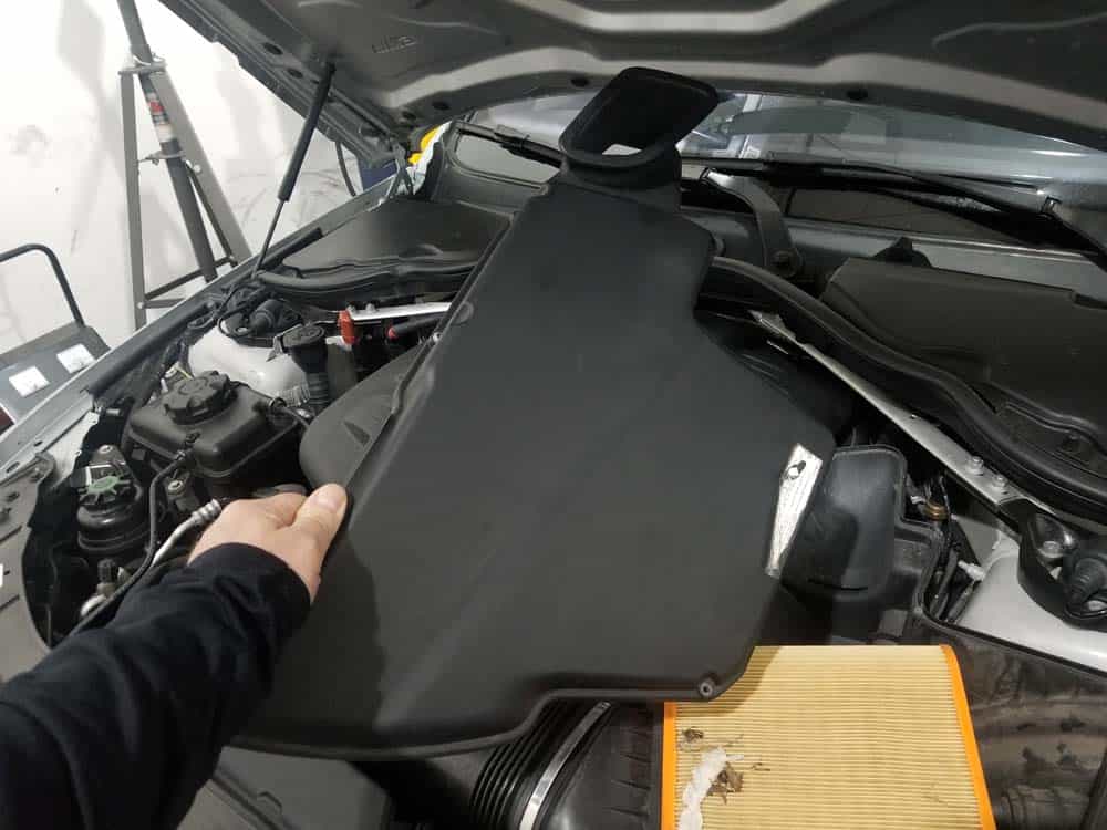 BMW E90 M3 air filter replacement - remove the cover