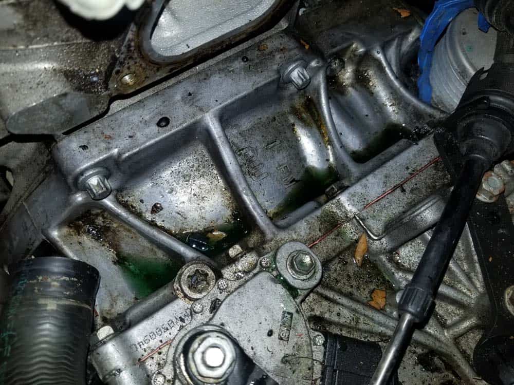 Coolant from a leaking MINI R56 thermostat