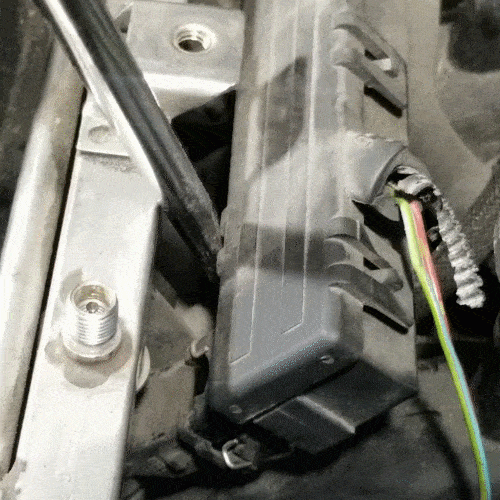 bmw e46 fuel injector replacement - Pry the wiring harness from the injectors