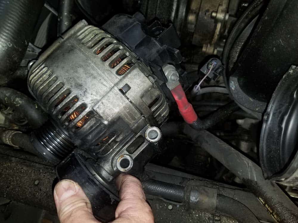 bmw e60 alternator replacement - Turn the alternator so the positive battery cable can be accessed