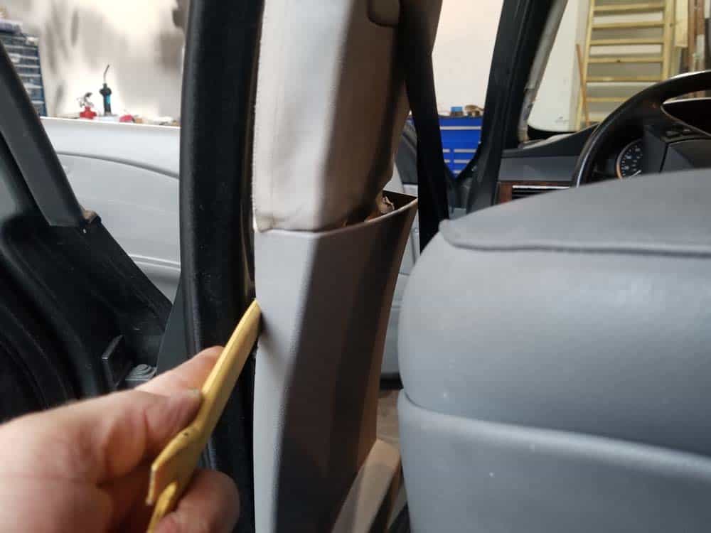 bmw e61 headliner removal - Continue to pry the backside of the B pillar trim loose