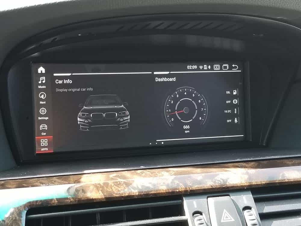 Android iDrive screen showing car data