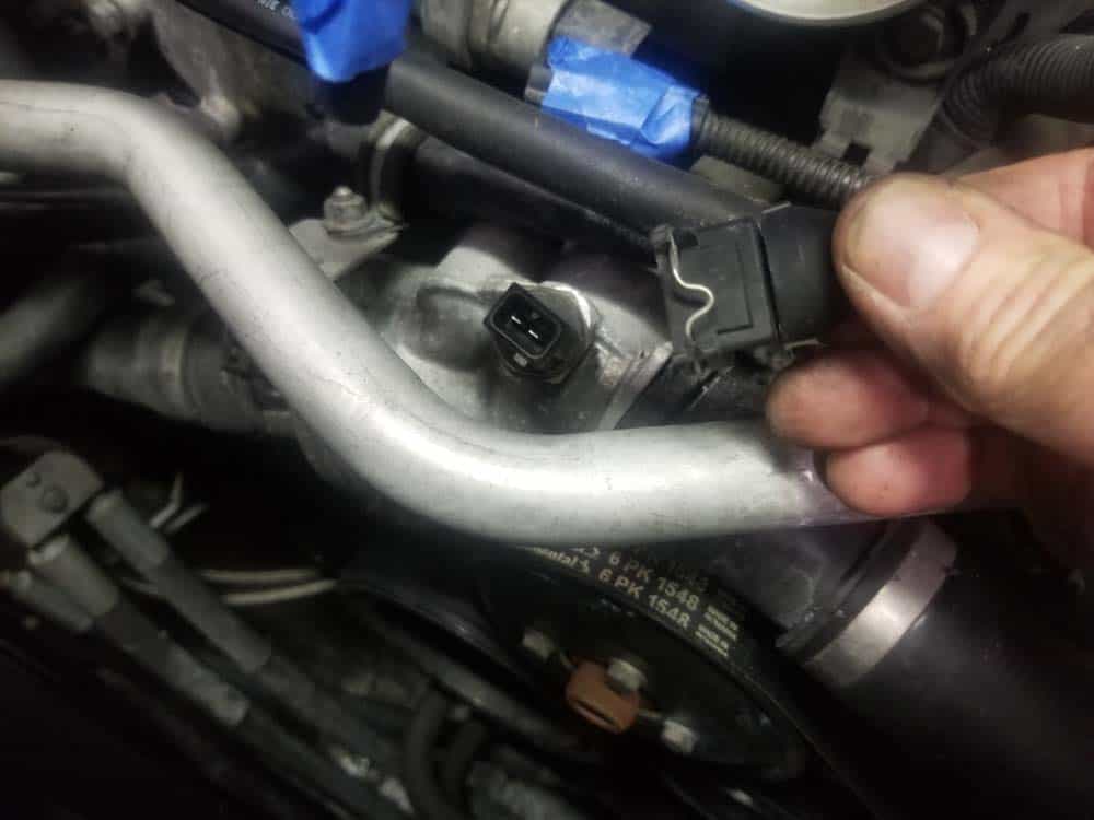 bmw n62 fuel injector replacement - Unplug the water pump