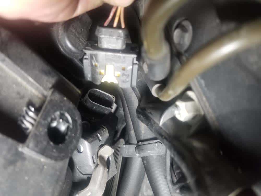 bmw n62 fuel injector replacement - Unplug the exhaust camshaft sensor